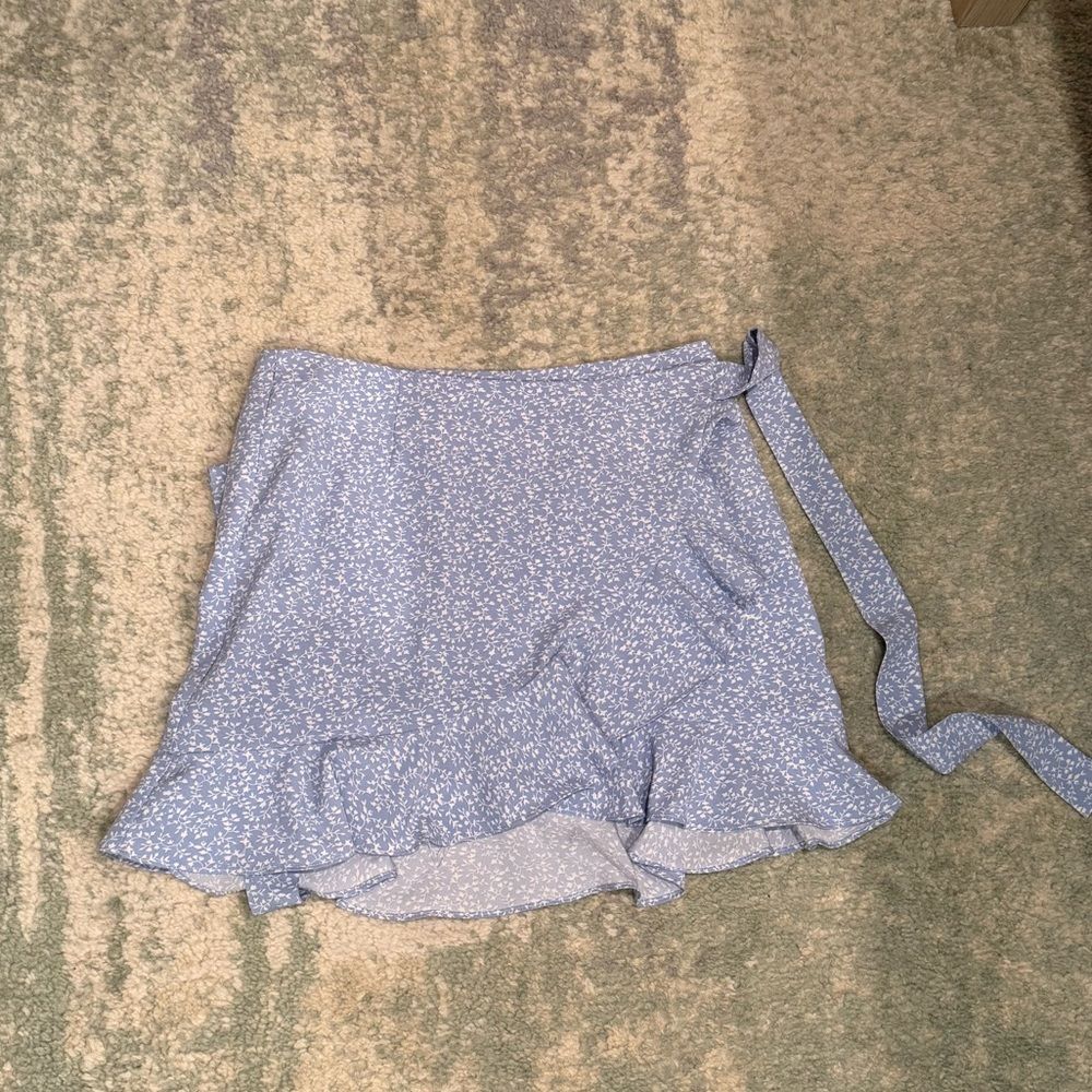 SHEIN Blue Floral Mini Wrap Skirt